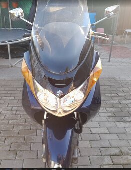 Suzuki Burgman 400 - 4