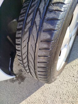 Predám auto škoda.rapid.1.2.Tsi.bencin - 4