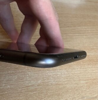 Apple iPhone 11, Black, 64GB - 4