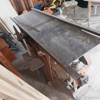 Viacučelovy stroj - 4