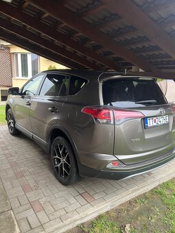 Toyota RAV4 - 4