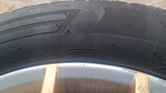 Hankook 225/55 R17 zimné - 4