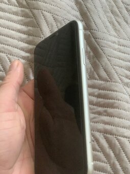 Iphone 11 ako novy ios 26.2 - 4