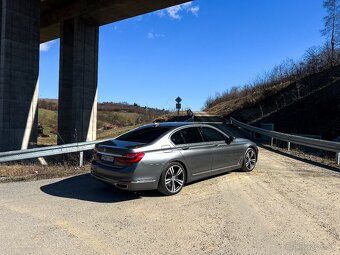 BMW 730d xDrive A/T, HUD, 360, Sound Booster, Odpočet DPH - 4