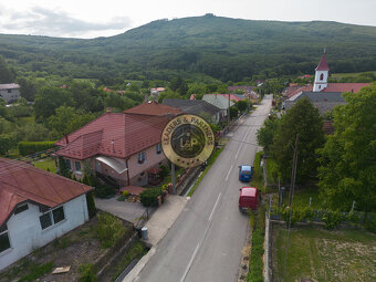 Na predaj 3-izbový zrekonštruovaný rodinný dom v Slanskej Hu - 4