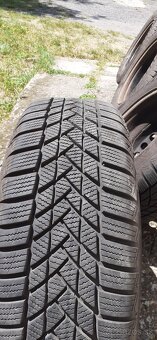 Predám zimaky 195/65 R15 - 4