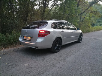 Renault Laguna 3 2.0 DCi GrandTour GT - 4