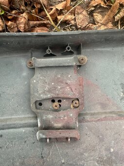 Predám široký predný nárazník plus vystuha - 4