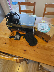 Nikon D5100 + 18-55 AF-S DX VR - 4