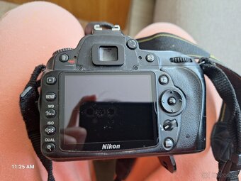 Af-S Nikkor 35mm 1:1.8G plus staršia zrkadlovka - 4