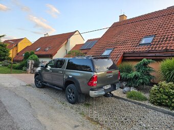 TOYOTA HILUX 2,8 D 6 AT - 4