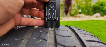 Predám letne pneu 235/40 R19 - 4