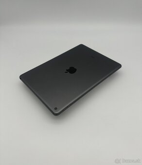 iPad 10.2" 9th Generation 64GB Wi-Fi Space Gray - 4
