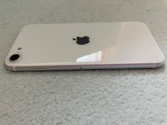 Apple iPhone SE 2020 - 4
