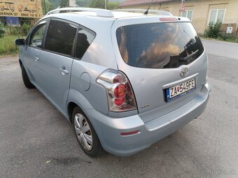 Toyota corolla Verso 7 miest - 4