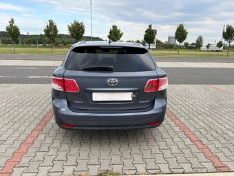 Toyota Avensis 2.2 D-4D 110kw koup. ČR 1. maj. - 4