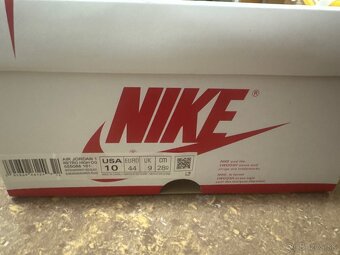 Air Jordan 1 Retro High OG (red and white) - 4