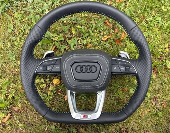 AUDI ŠPORTOVÝ VYHRIEVANÝ ZKOSENÝ PERFOROVANÝ VOLANT - 4