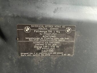 BMW E60/E61 Kapota - 4