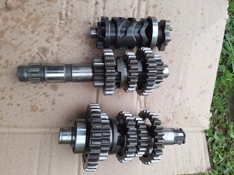 Diely Yamaha TT 600 - 4