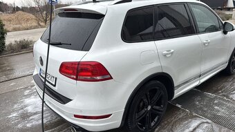 Volkswagen Touareg - 4