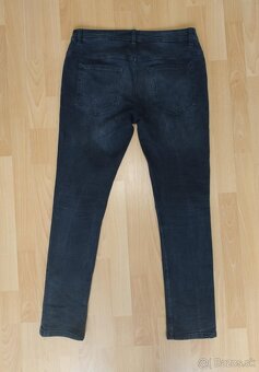 Pánske čierne rifle - 4