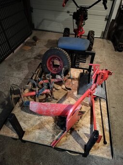 Predám malotraktor VARI GSV 190 - motor Honda - 4