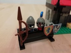 Lego Castle 6041 - Armor Shop - 4