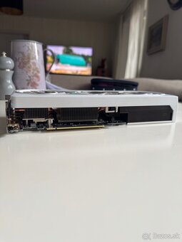 Gigabyte GeForce RTX 4060 Ti AERO OC - 8GB - 4