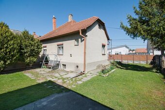 Na predaj 3 izbový rodinný dom, prístavba, garáž, pozemok 72 - 4