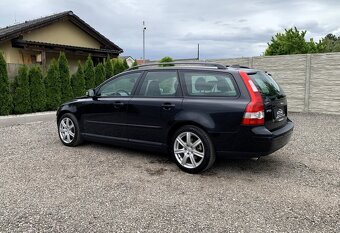 VOLVO V50 2.4 D5 MOMENTUM A/T SPORT - 4
