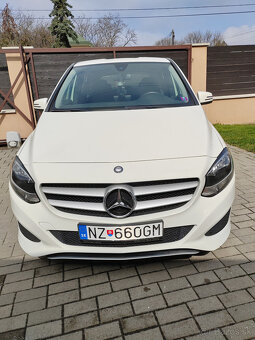 Mercedes-Benz B - 4