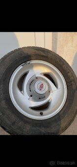 Predám 255/60 r15 8J - 4