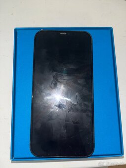 iPhone 12 pro max modrý -prasknuté zadné sklo - 4