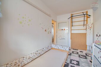 Na predaj dva byty, garáž, dvor, terasa, centrum mesta Veľký - 4