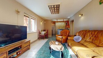 Rekreačná chata pri Hrade Červený Kameň – ideálne miesto pre - 4