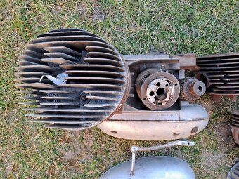 Motor jawa 250 559 panelka - 4