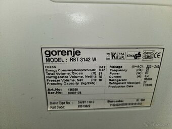 Malá Chladnička 85cm plne Funkčná - 4