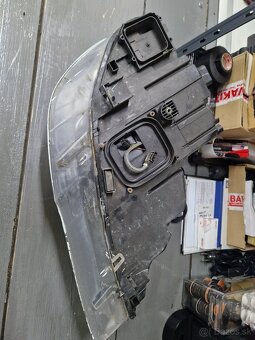 Predám svetlo na BMW X5 e70 - 4