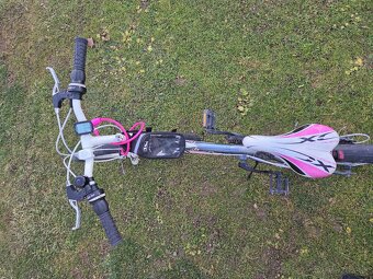 Dievčenský bicykel - 4