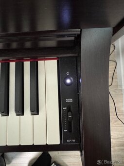 Yamaha Clavinova CLP 735 - 4