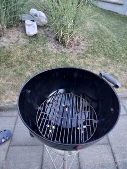 Gril na drevené uhlie Weber - 4