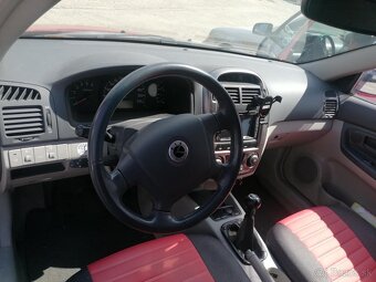 Kia Cerato - 4