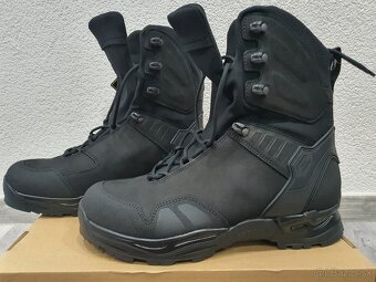 TARAS ARMY BLACK 40.5 , 42 - 4