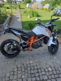 Ktm duke 690 - 4