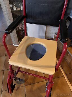 Toaletný vozík na kolieskach UNIZERAV - 4