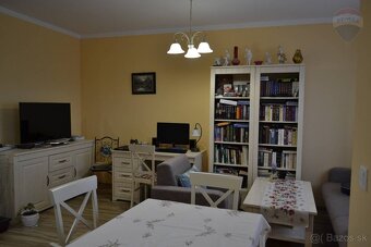 Na predaj 3 izbový byt s loggiou, vlastné parkovisko, novost - 4