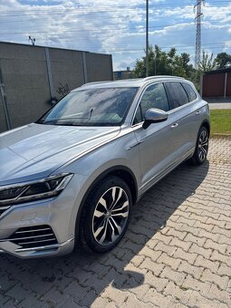 Volkswagen Touareg 3.0 V6 TDI SCR 286k Elegance 4Motion - 4