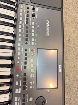 Klavesy Korg Pa 600 - 4