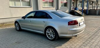 Audi A8 4.2 benzín - 4
